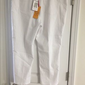 White denim Capri pants